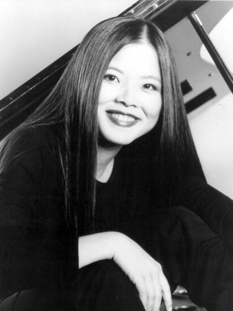 Regina Yung, piano